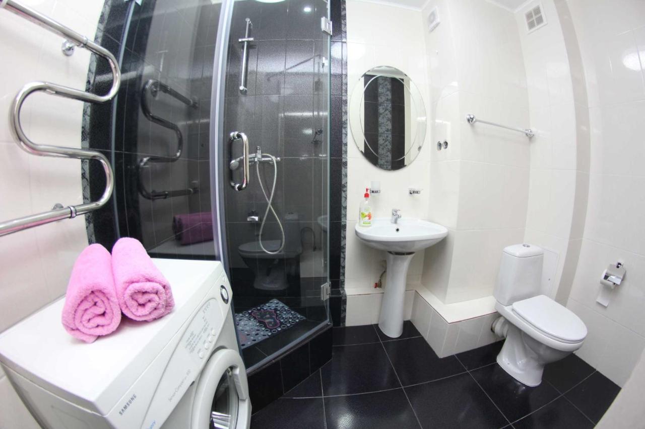 Comfortable Apartment, Samal 2 Alma-Ata Buitenkant foto